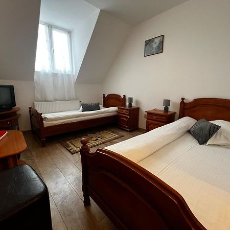Motel Gela Inoc Exteriör bild