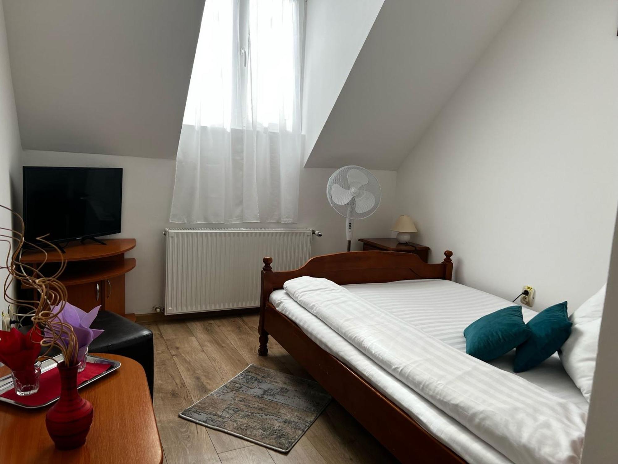 Motel Gela Inoc Exteriör bild